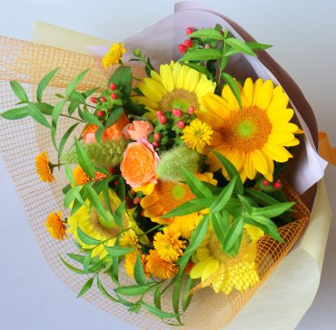 『Bouquet -夏っぽい花束-』｜「沢辺生花店」　（奈良県磯城郡川西町の花キューピット加盟店 花屋）のブログ